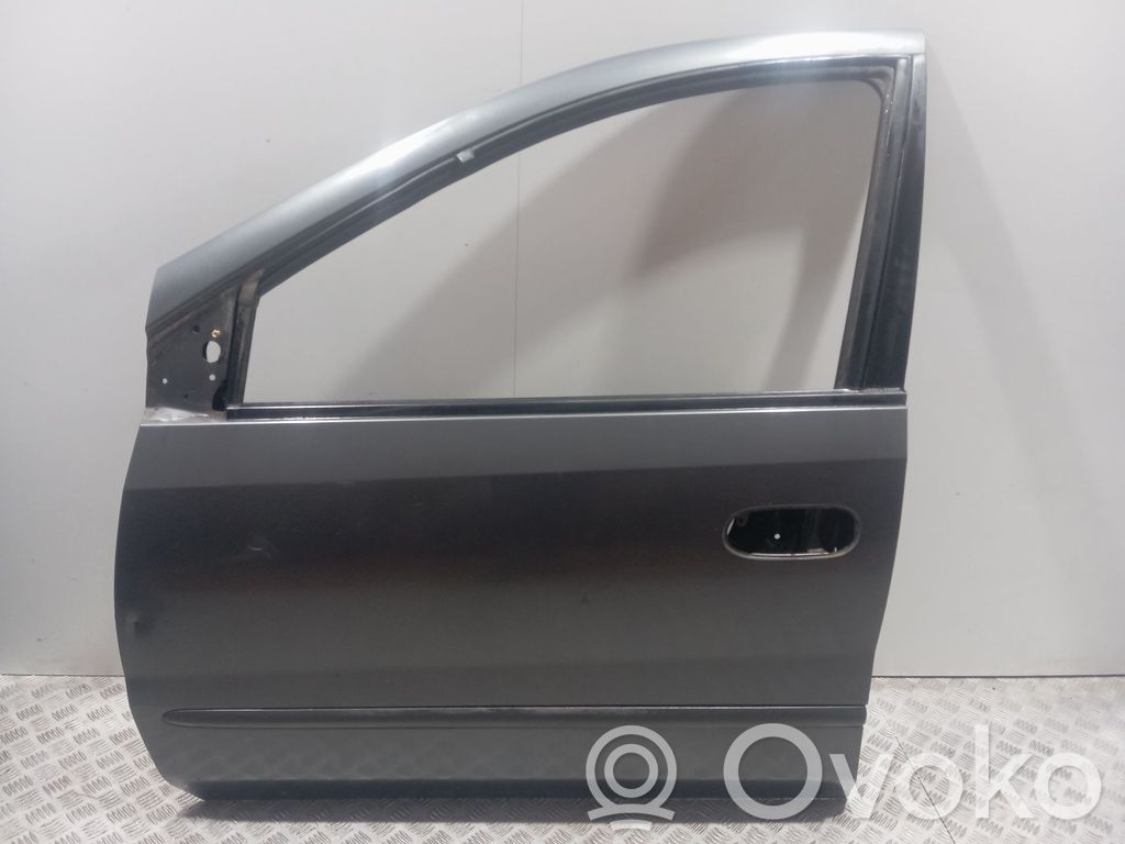 Nissan Almera N16 Porte avant