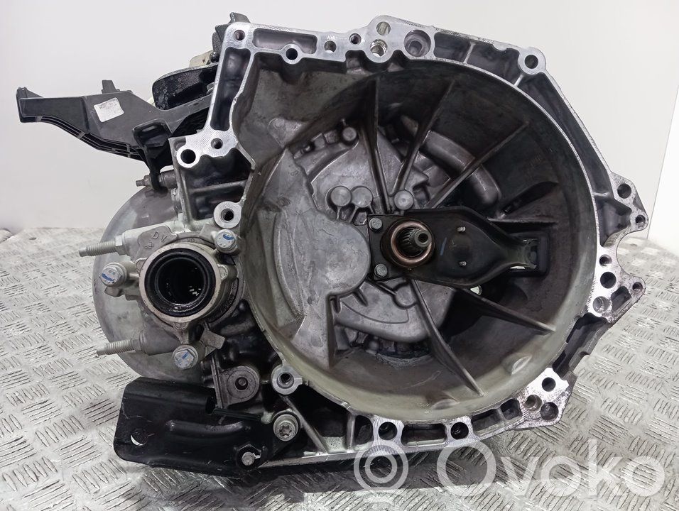 Opel Combo E Manual 5 speed gearbox 