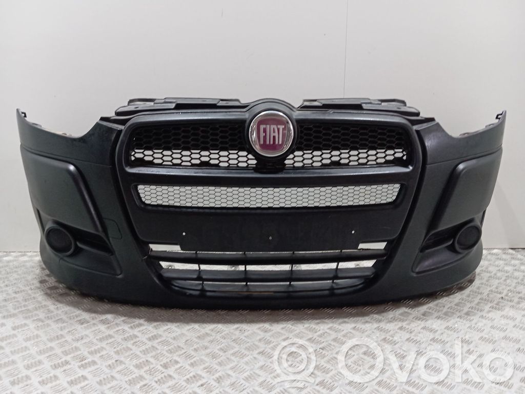 Fiat Doblo Parachoques delantero 