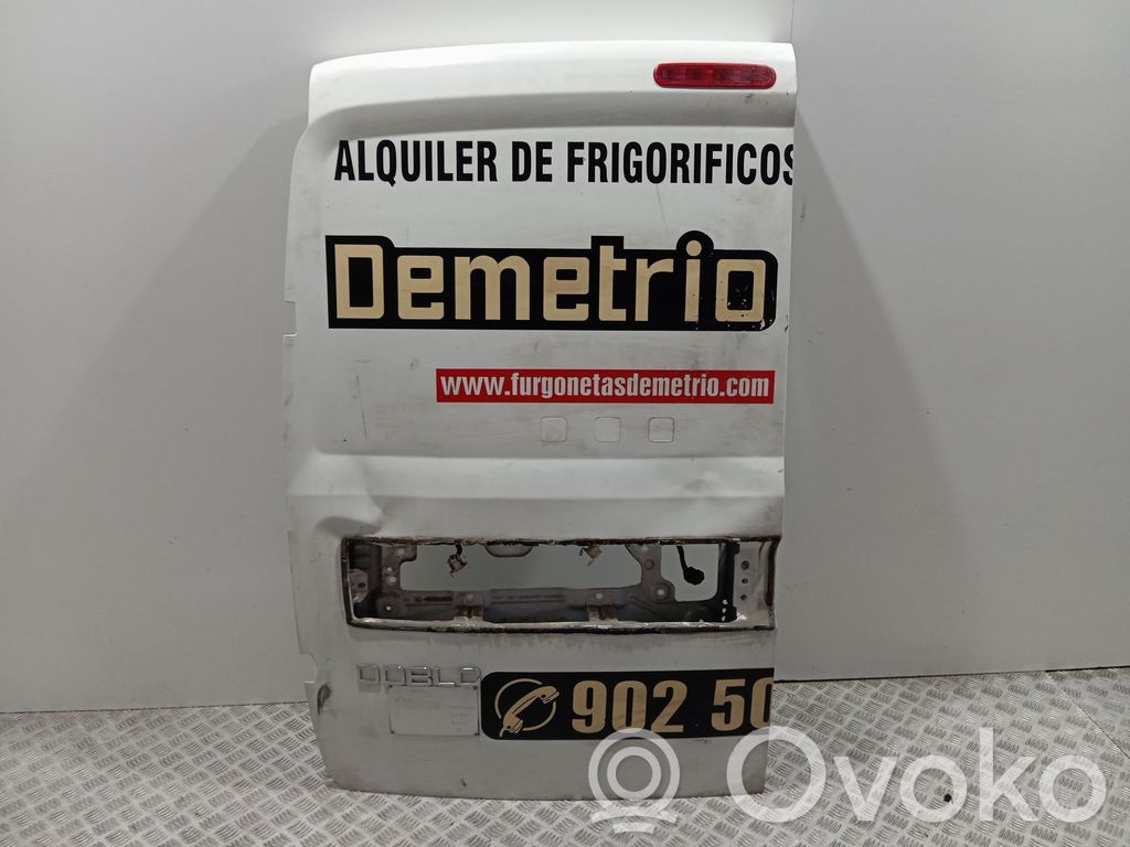 Puerta trasera   52205147,52109289