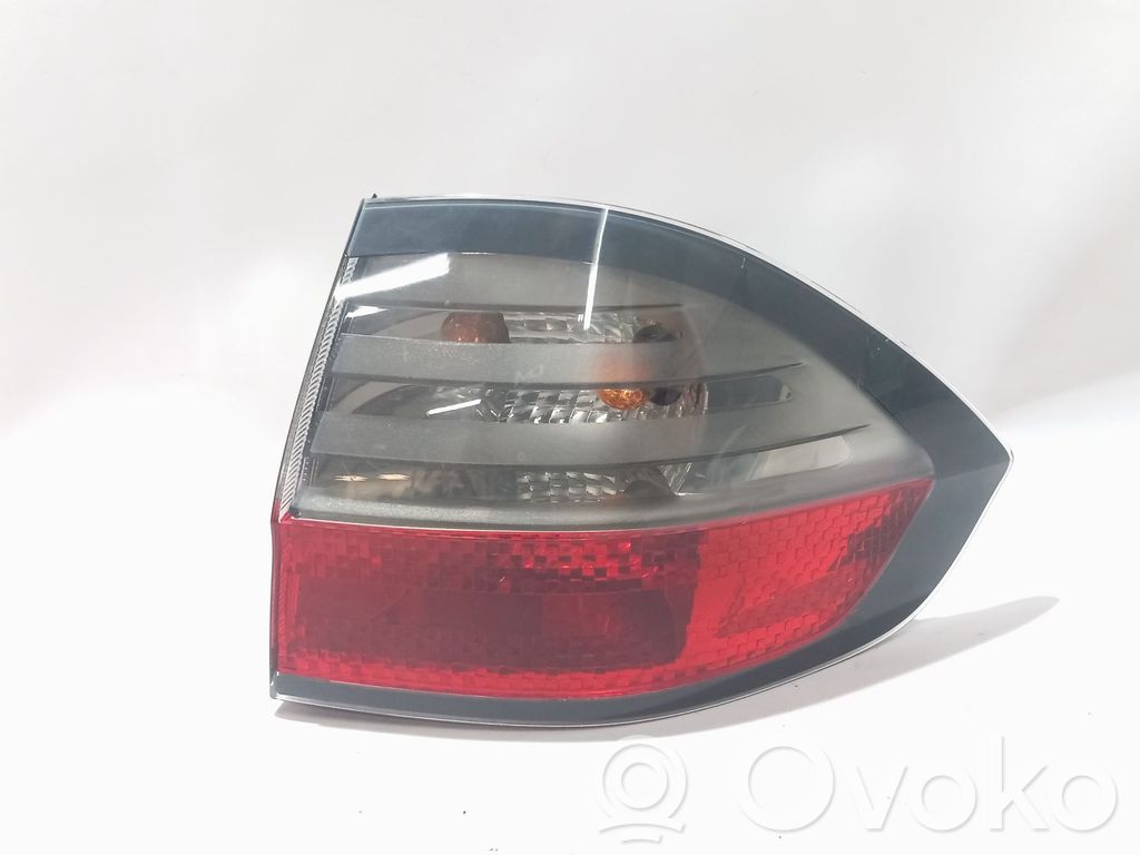 Rear/tail lights   1467472,162492