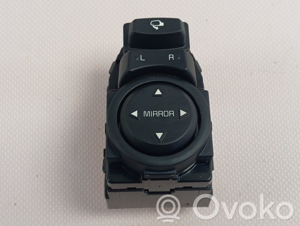 KIA Rio Wing mirror switch 