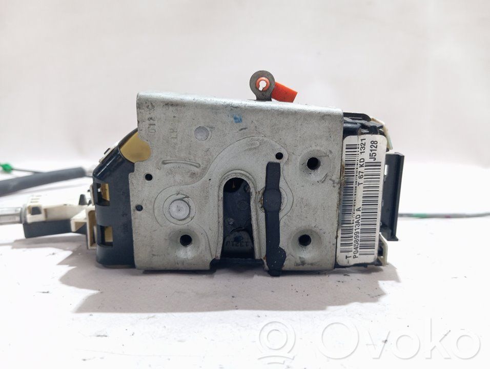 Zamek drzwi przednich   K04589913AC,P04589913AD