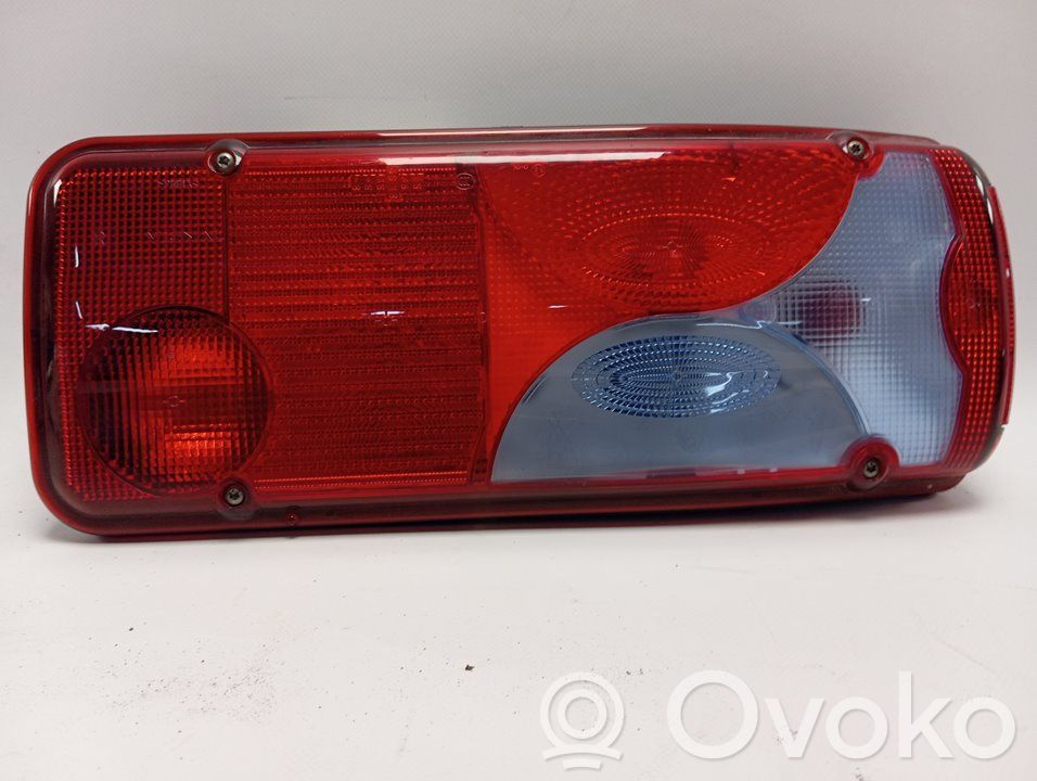 Luz trasera/de freno   7CE945096