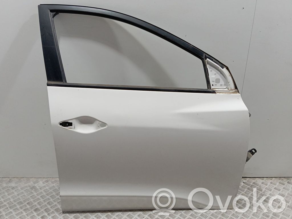 Puerta delantera   760042Y000