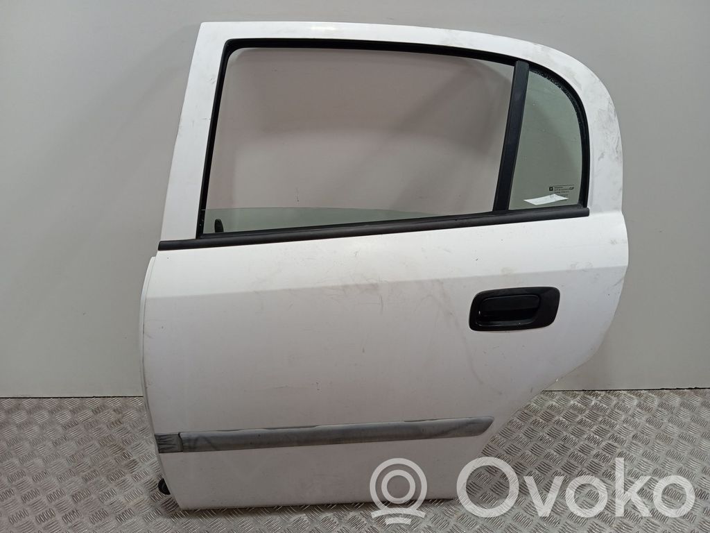 Opel Astra G Puerta trasera 