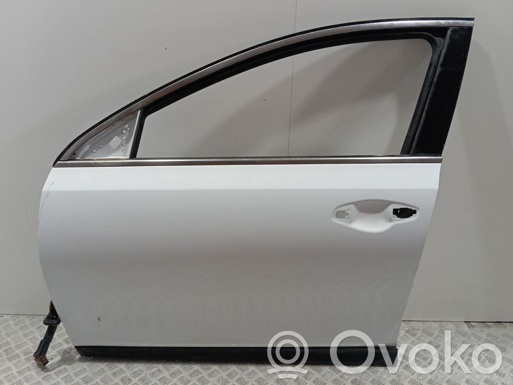 KIA Xceed Puerta delantera 