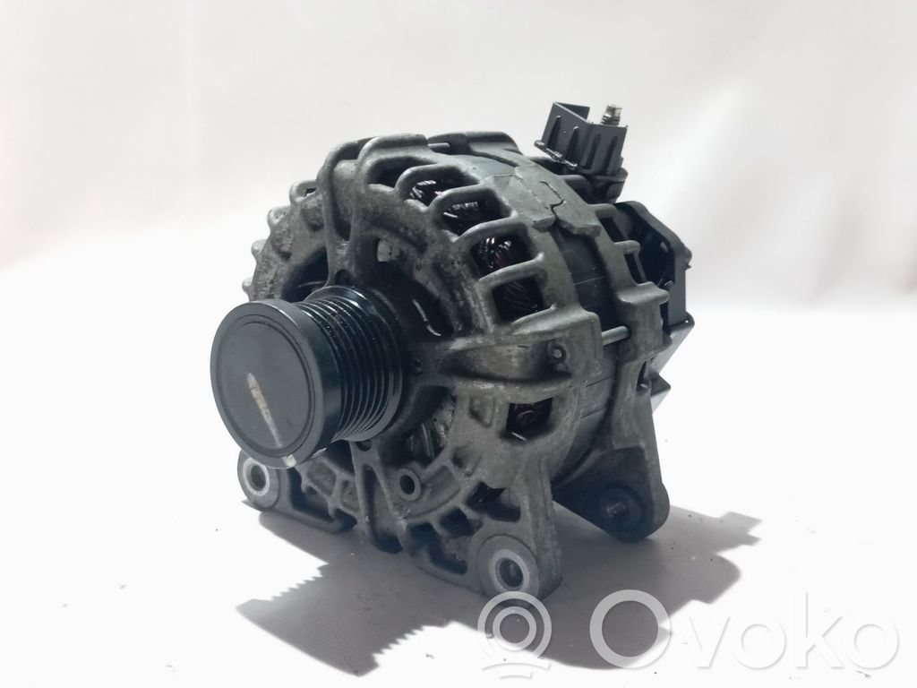 Alternator   231002175R,2310001Q4A