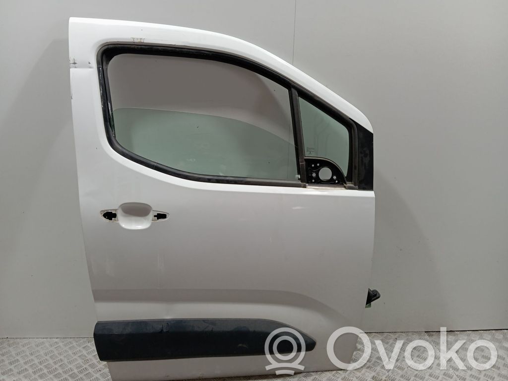 Opel Combo E Puerta delantera 