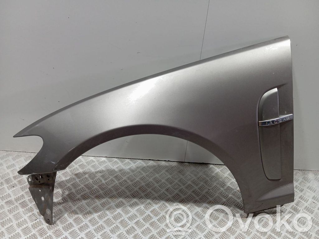 Jaguar XF X250 Błotnik przedni 