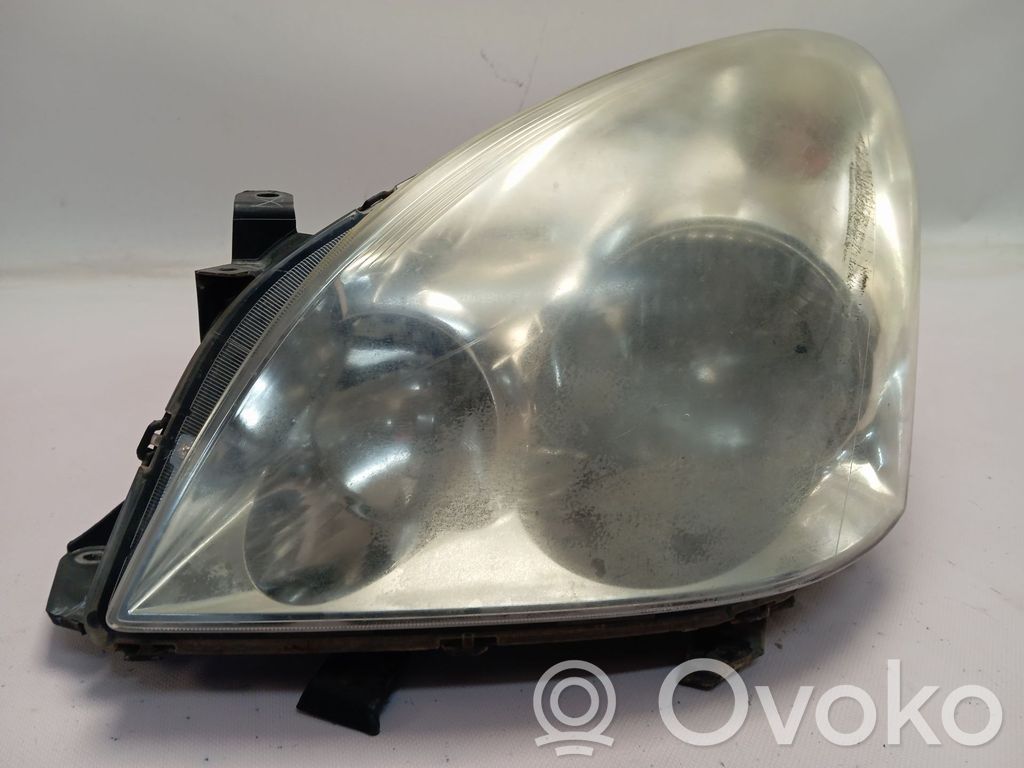 Toyota Corolla Verso E121 Faro/fanale 