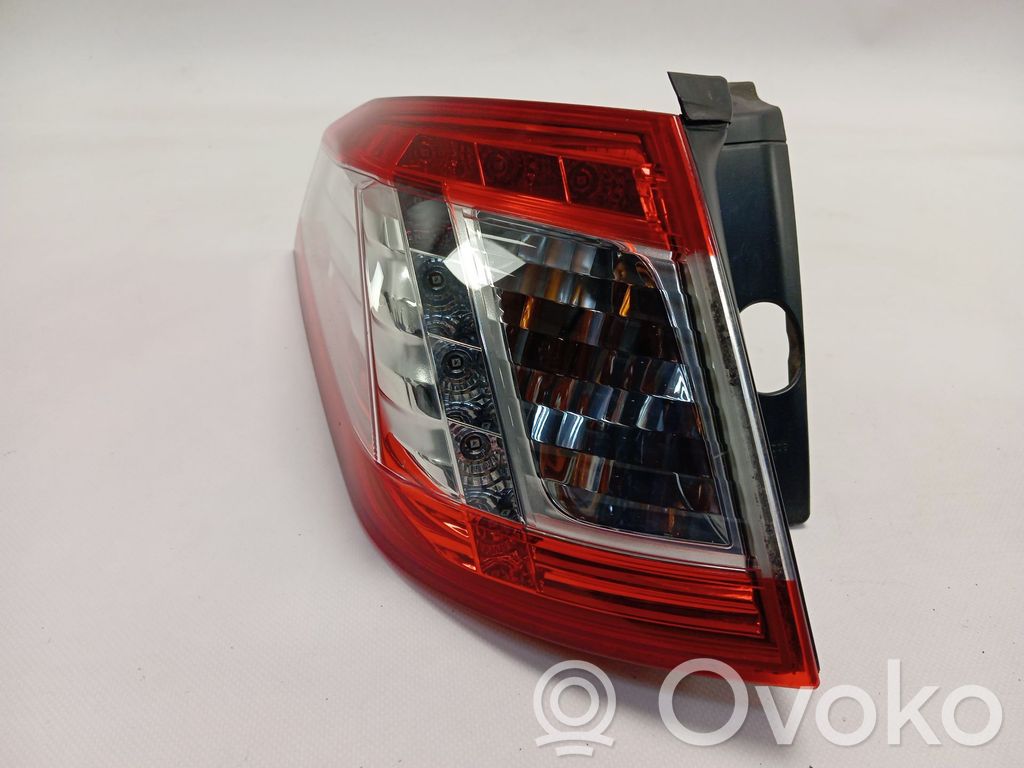 Peugeot 508 Luci posteriori