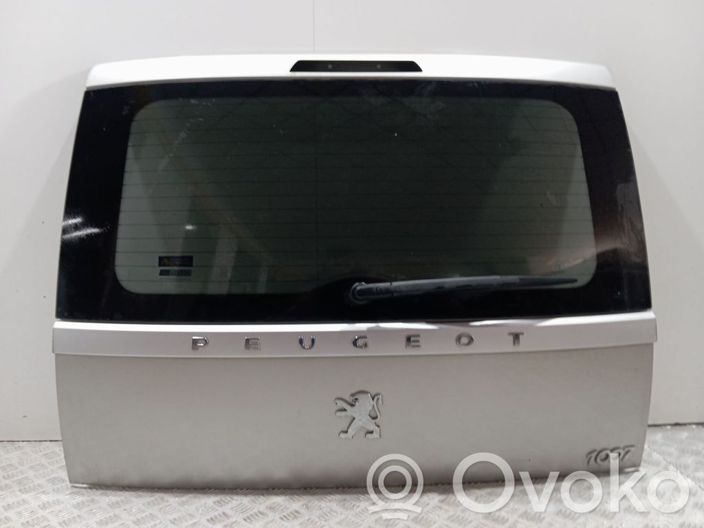 Tailgate/trunk/boot lid   8701T2