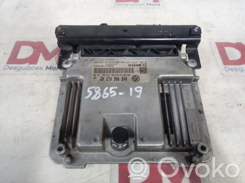 Unidad de control/módulo del motor   0281015433