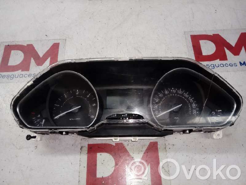 Peugeot 208 I Nopeusmittari (mittaristo)
