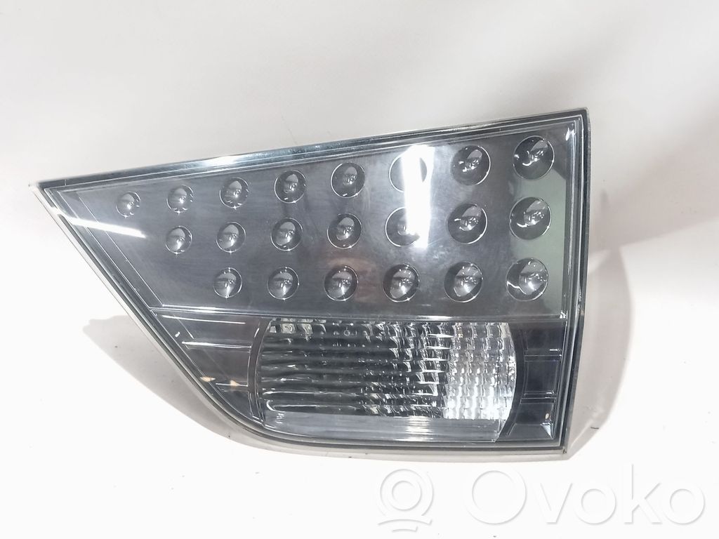 Mitsubishi Outlander Luci posteriori del portellone del bagagliaio 