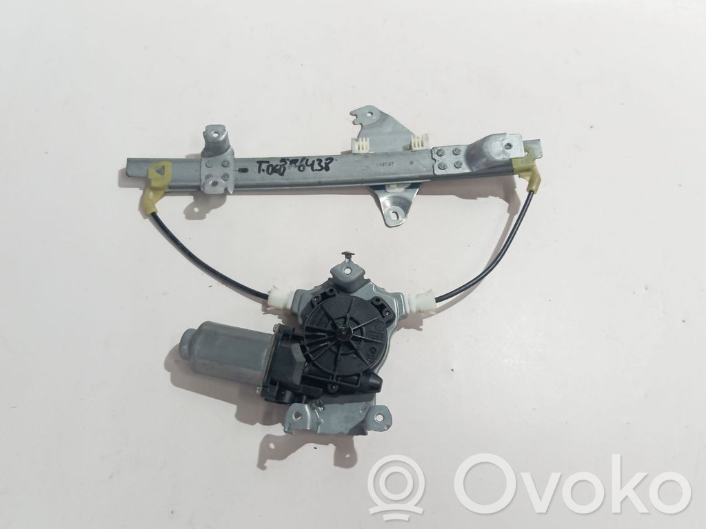 Nissan Qashqai+2 Alzacristalli della portiera posteriore con motorino 