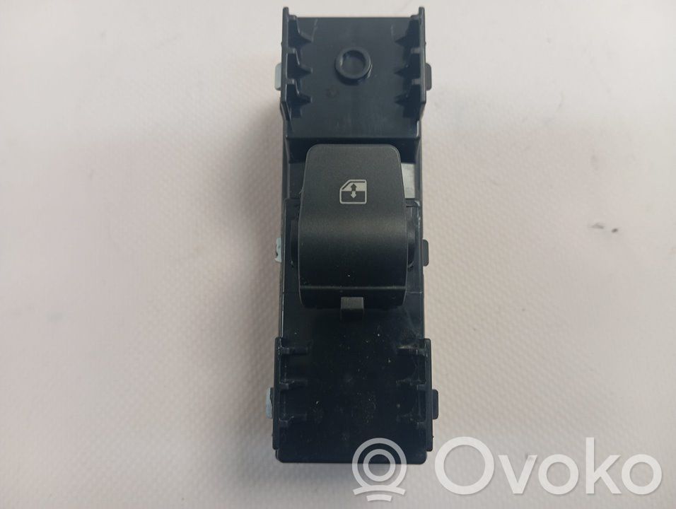Hyundai i30 Interrupteur commade lève-vitre