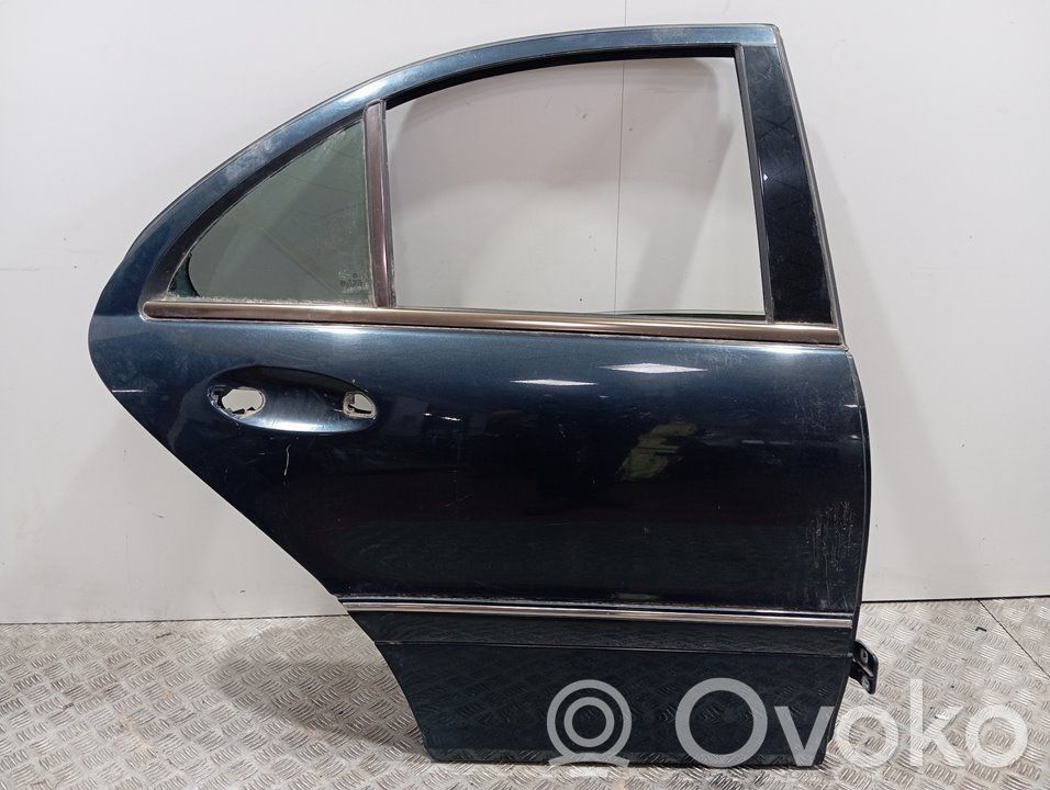 Mercedes-Benz C W203 Puerta trasera