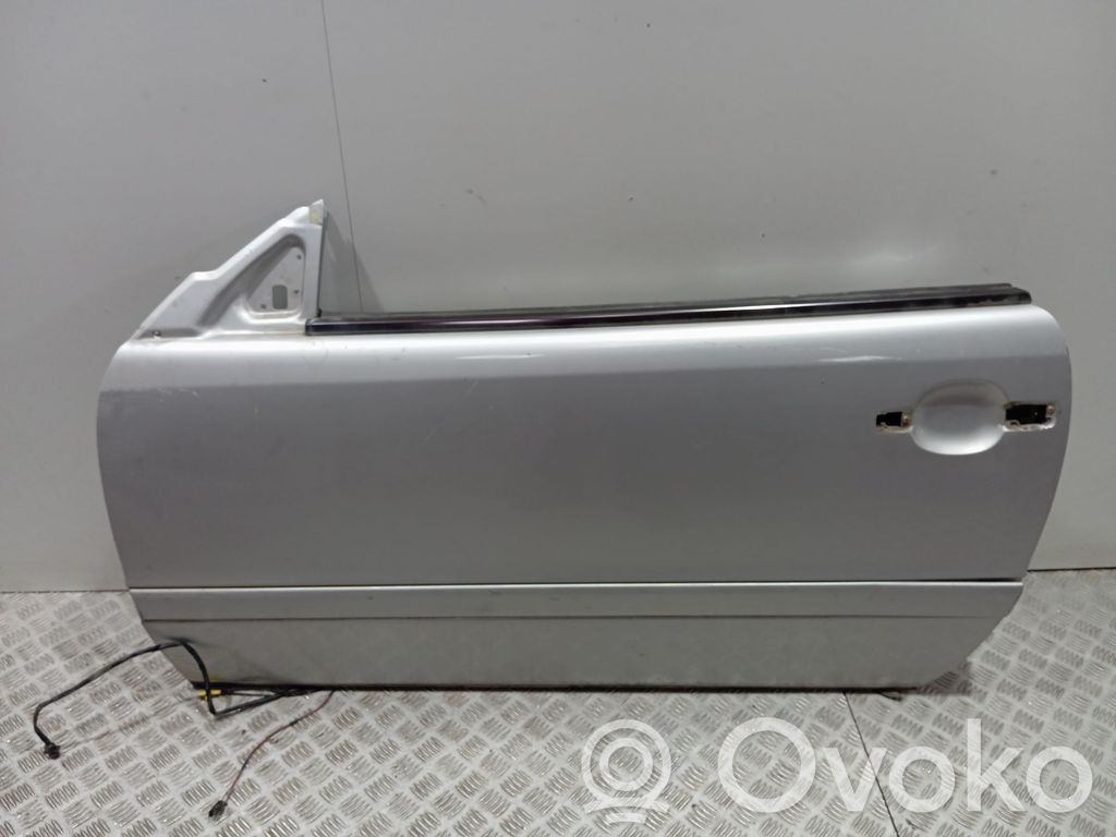 Mercedes-Benz CLK AMG A208 C208 Puerta delantera