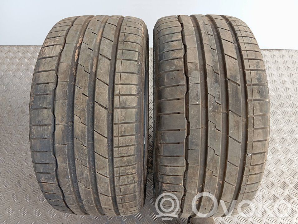 R12 winter tire