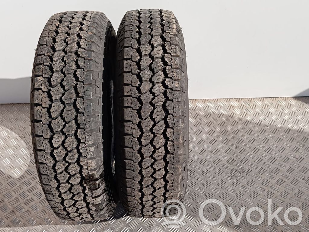 Opony zimowe R12