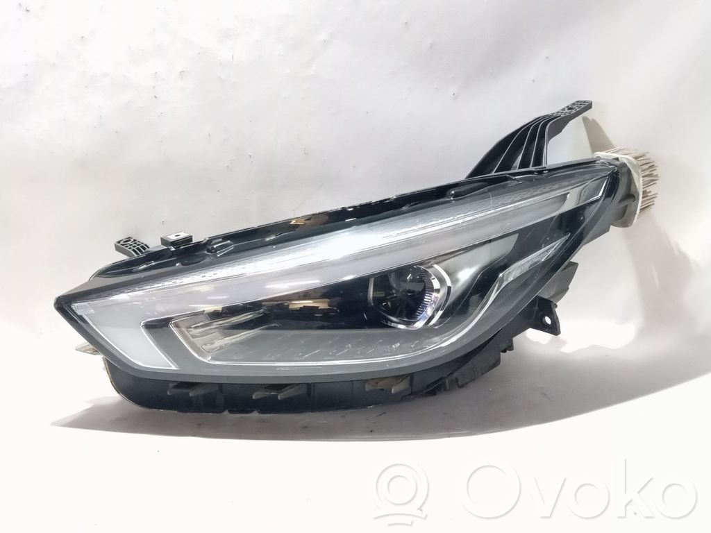 MG ZS Lampa przednia 