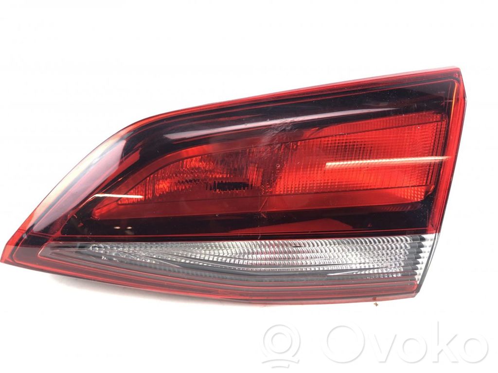 Opel Astra K Lampy tylnej klapy bagażnika 