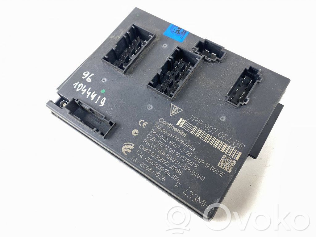 Porsche Cayenne (92A) Comfort/convenience module 