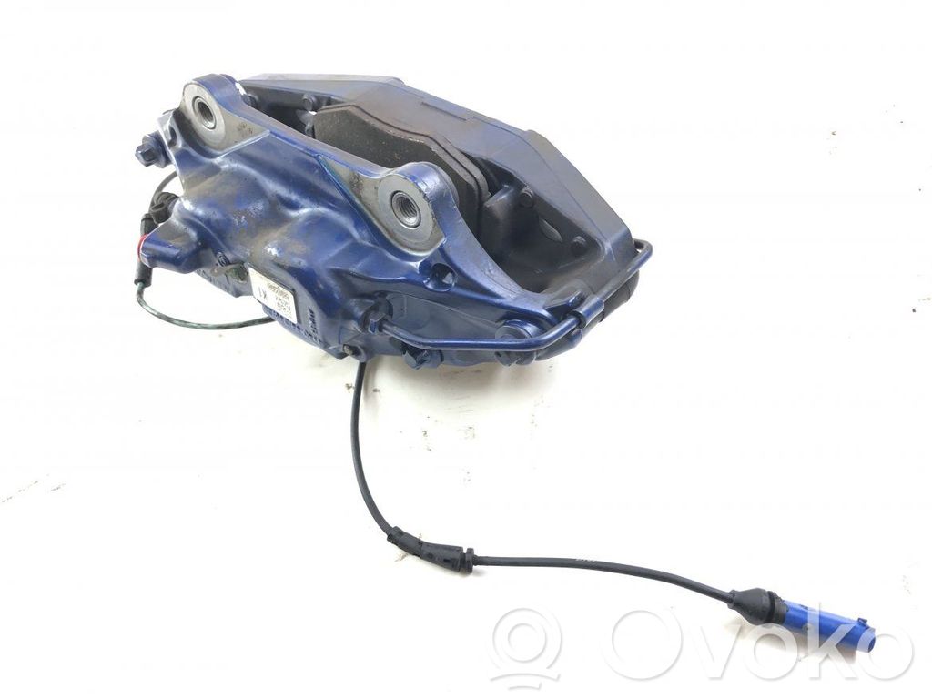 BMW 5 G30 G31 G38 Zacisk hamulcowy przedni 
