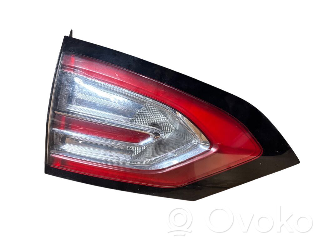 Ford Galaxy Galinis žibintas dangtyje 