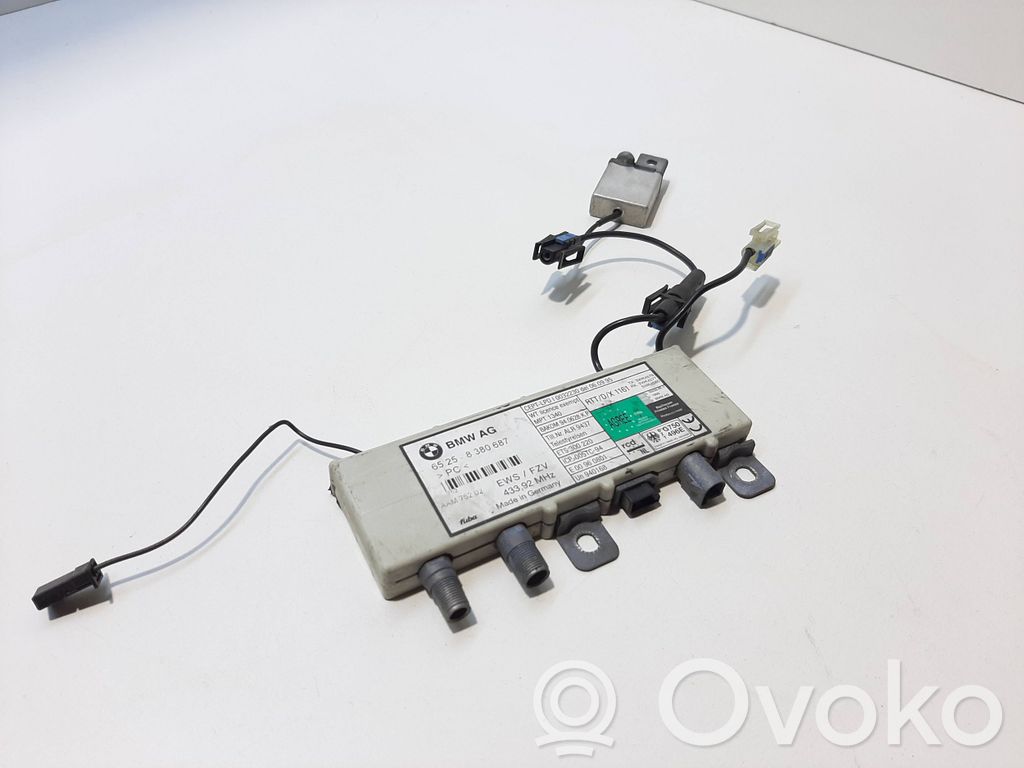 BMW 7 E38 Antenos stiprintuvas 