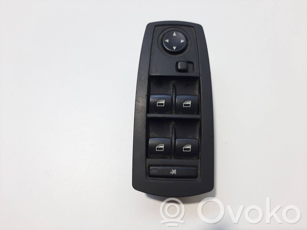 Electric window control switch   3411746,1402743
