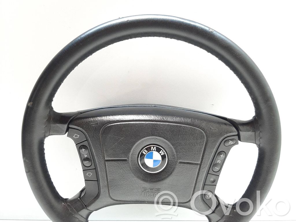 Steering wheel   1095633,565182606