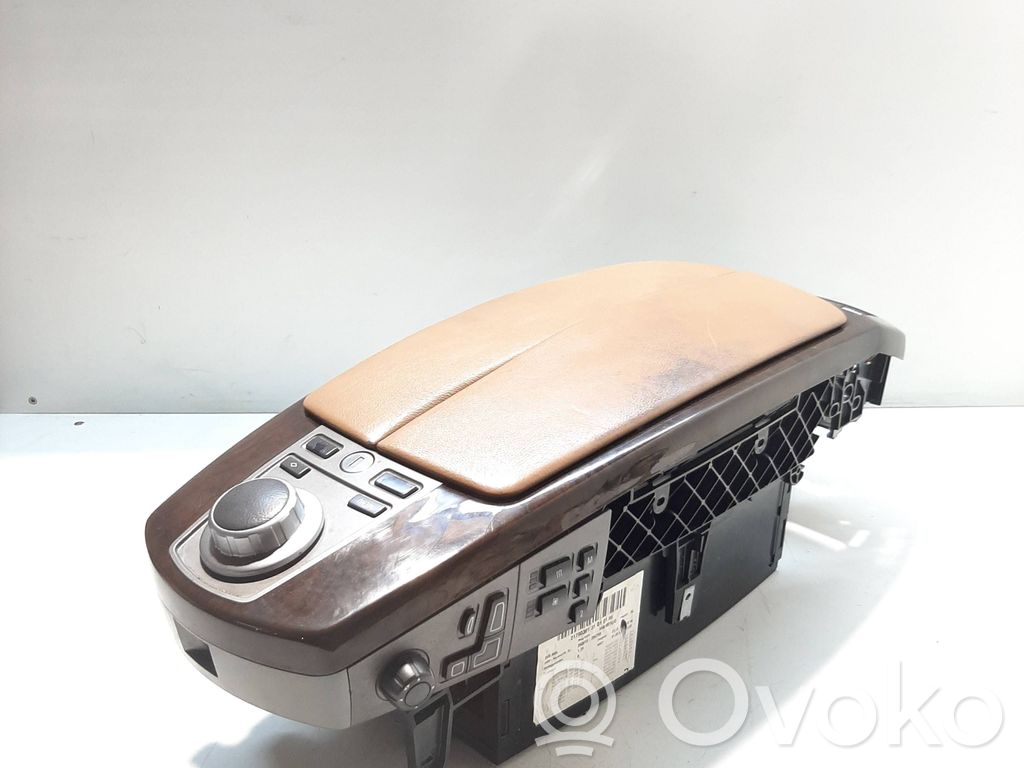 BMW 7 E65 E66 Glove box central console 