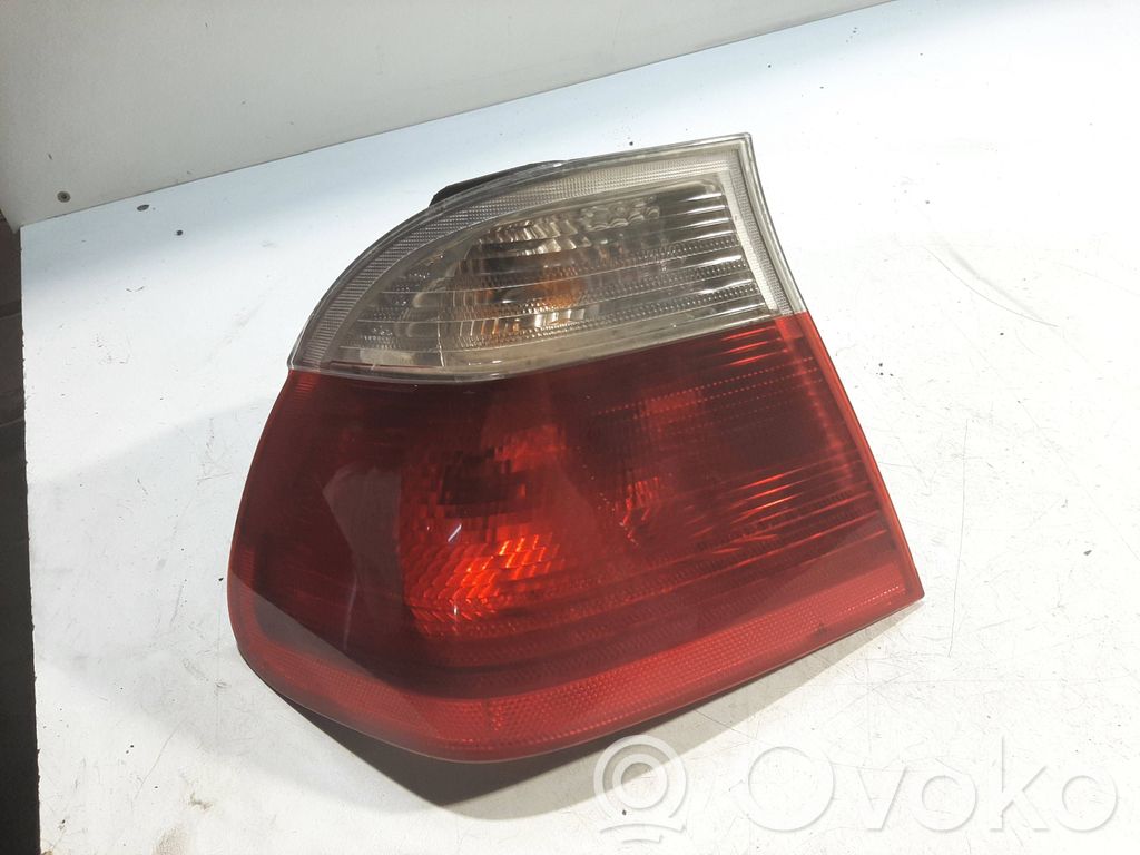BMW 3 E46 Galinis žibintas kėbule 