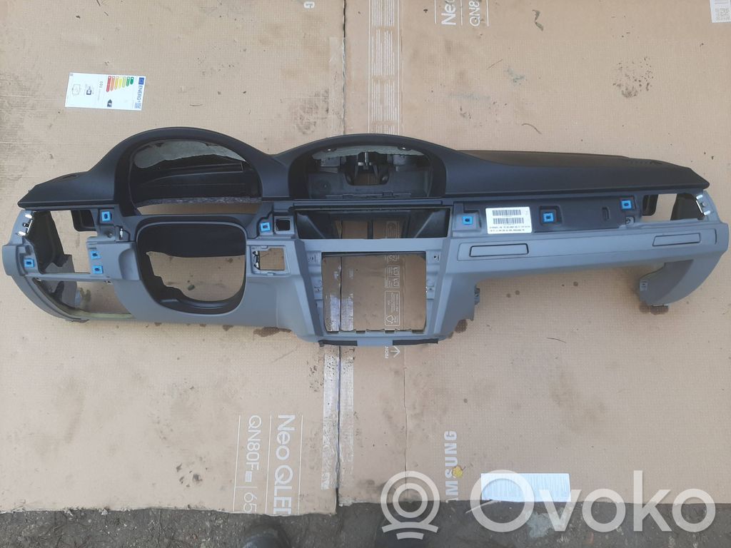 BMW 3 E90 E91 Dashboard 