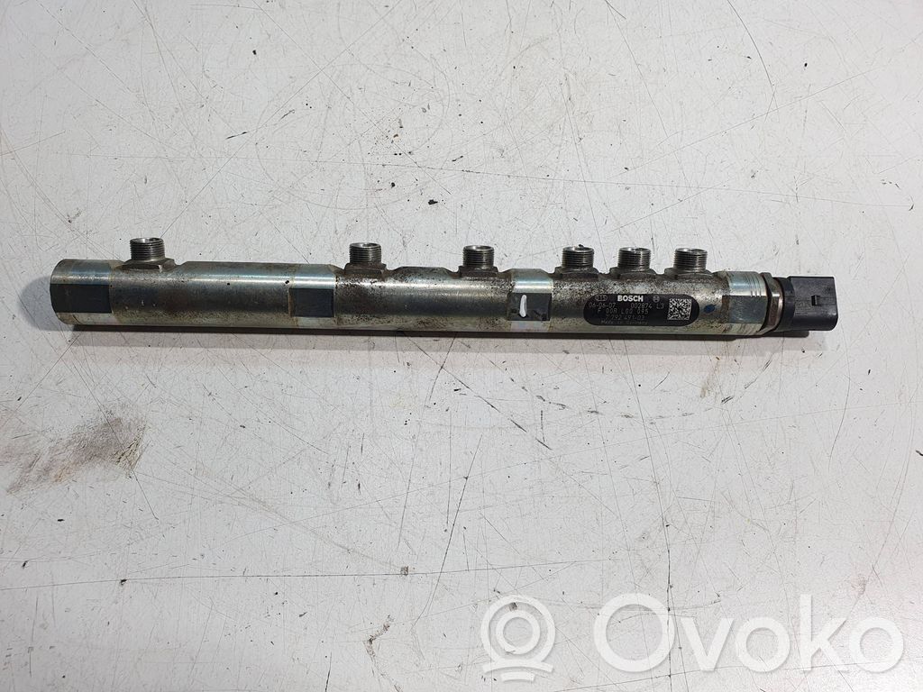 BMW 7 E65 E66 Polttoainepääputki 