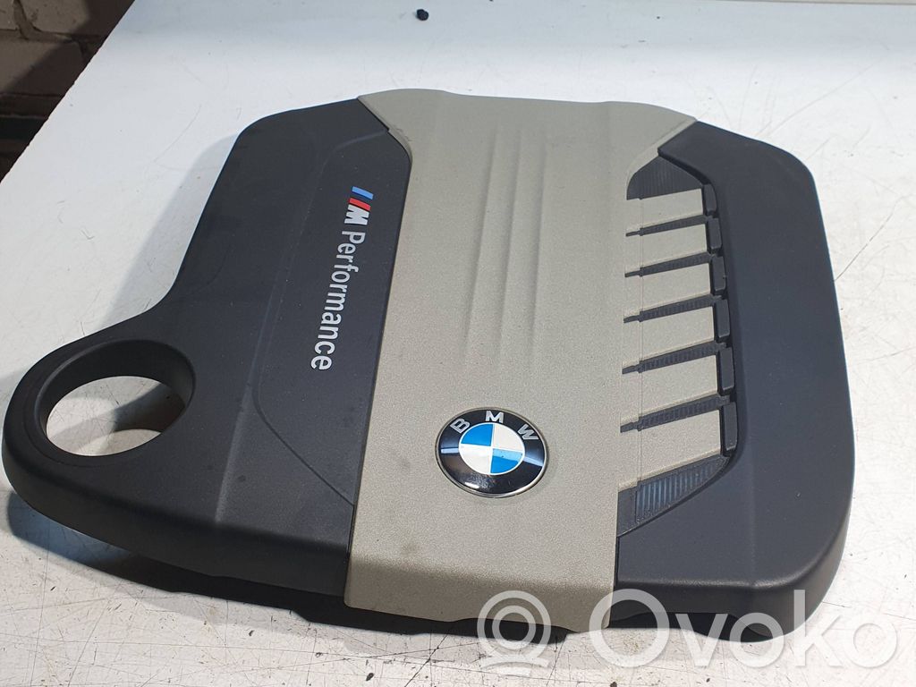 BMW 7 F01 F02 F03 F04 Moottorin koppa 