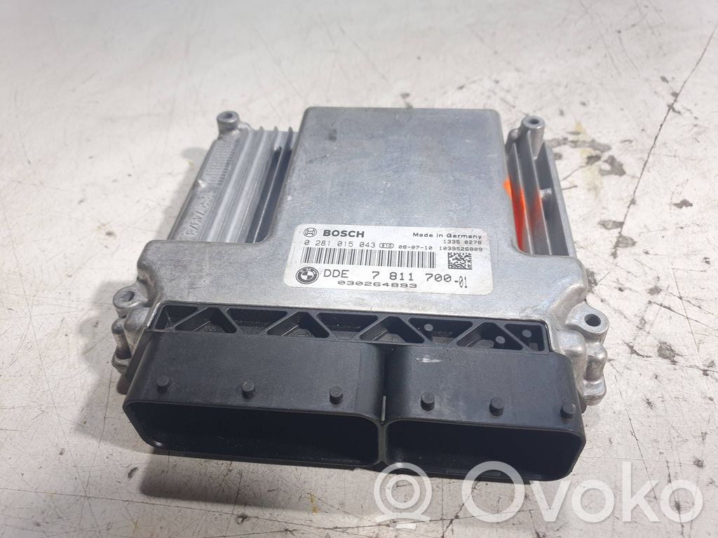 BMW 5 E60 E61 Variklio valdymo blokas 
