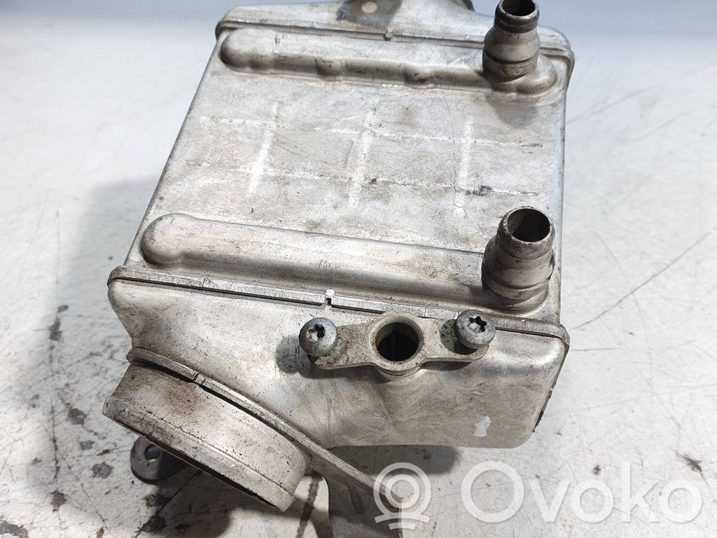 BMW 7 F01 F02 F03 F04 Interkūlerio radiatorius 