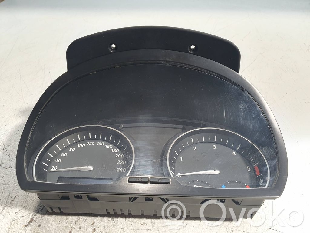BMW X3 E83 Speedometer (instrument cluster) 