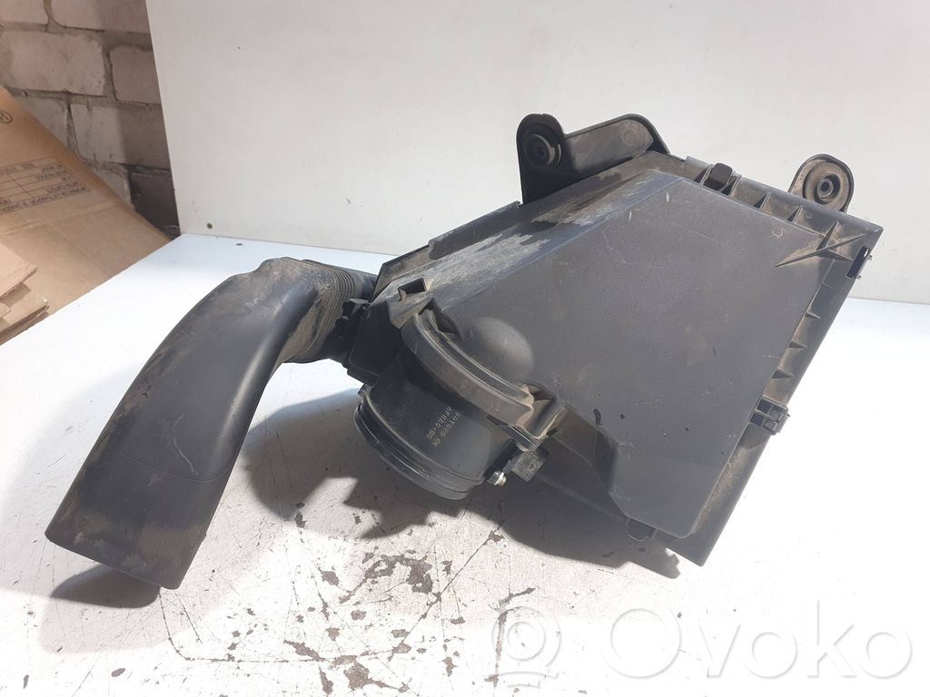 BMW 3 E90 E91 Air filter box 