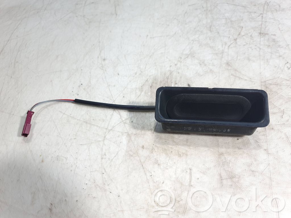 BMW 5 E60 E61 Tailgate opening switch 