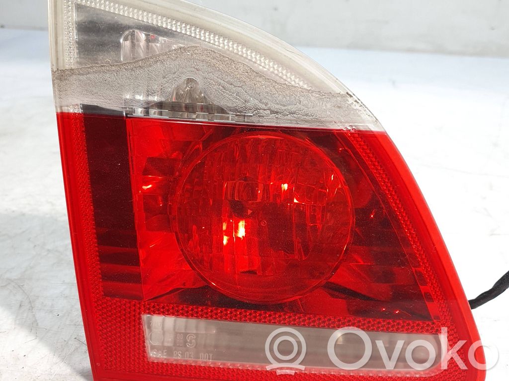 BMW 5 E60 E61 Rückleuchte Heckleuchte innen 