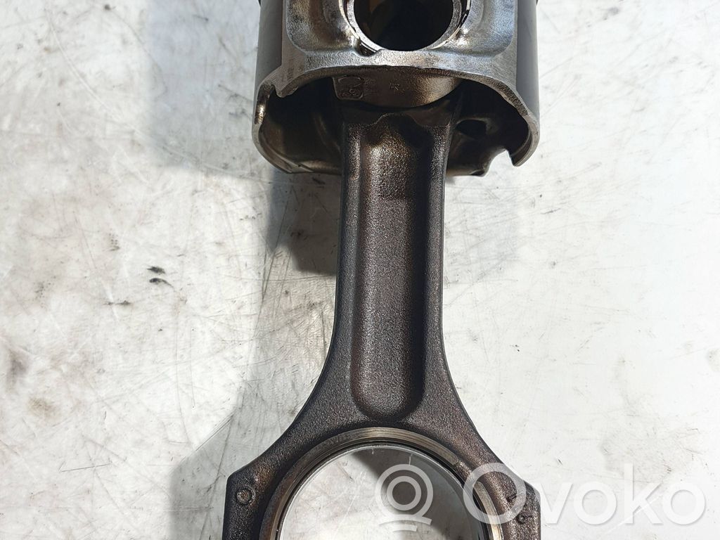 BMW 5 F10 F11 Kolben mit Pleuel 
