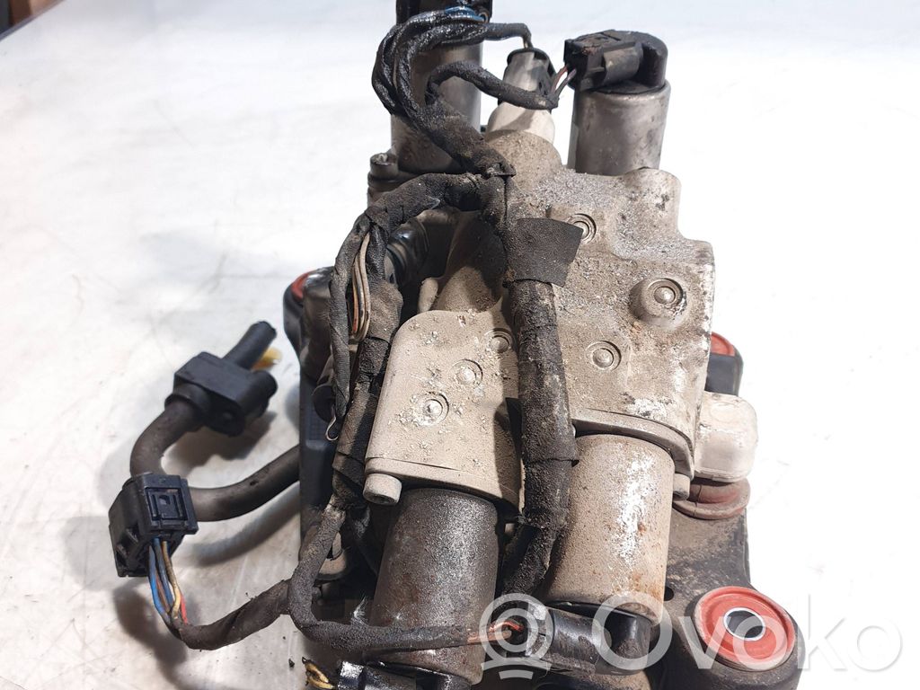 BMW 7 F01 F02 F03 F04 Compresor suspensie pneumatică 