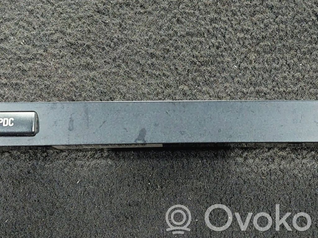 Interruptor de control de tracción (ASR)   61318373708,110187,03742030