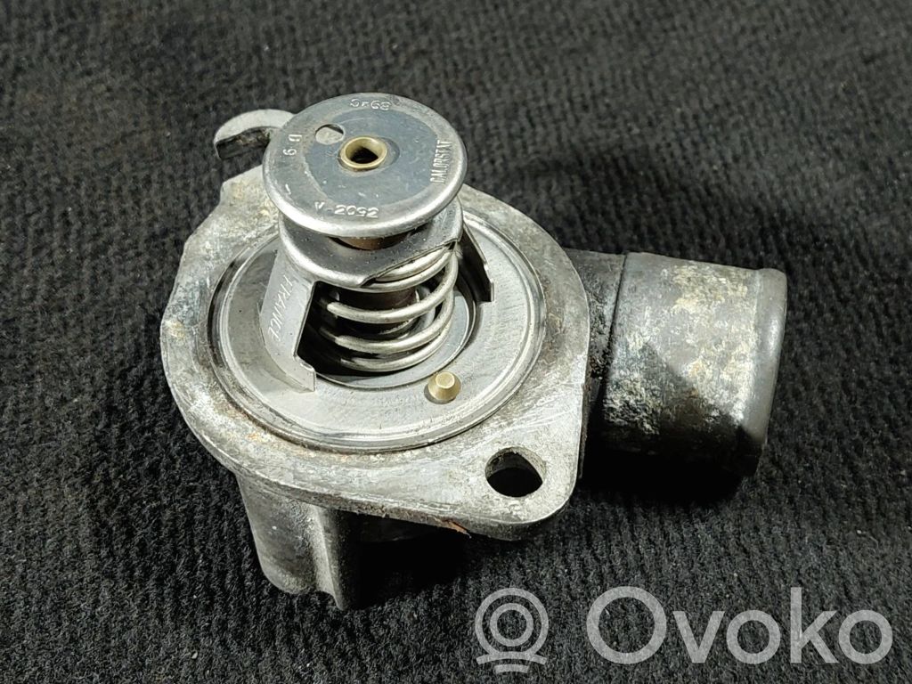 Termostat / Obudowa termostatu   2832