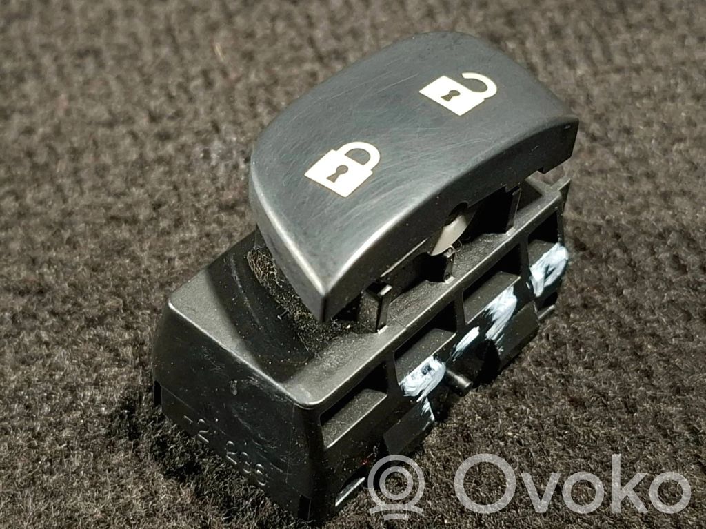 Saab 9-3 Ver1 Central locking switch button 